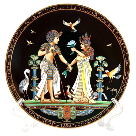 Set Of 2 Egyptian Decorative Collector Plates with Hieroglyphic Script - Picture 4 of 15